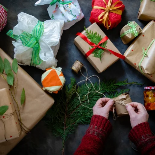 hediyelik eşya paketleme uygulamaları ve önemi