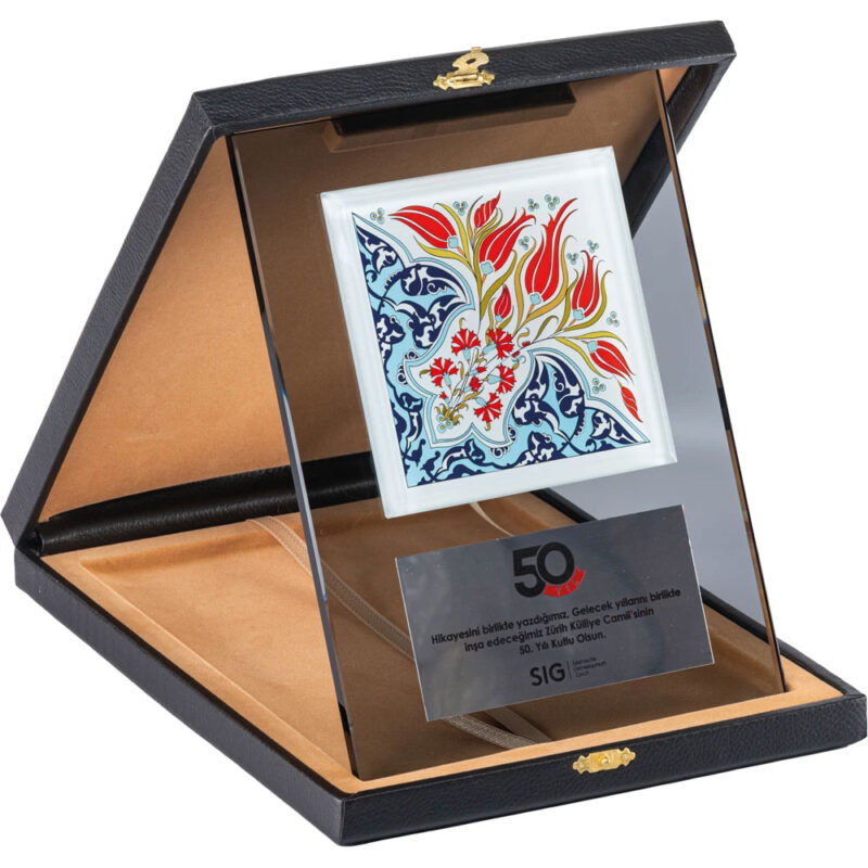 Ekt-740 kutulu kristal plaket
