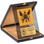 EKT-710 18 x 24 cm Kutulu Kristal Plaket