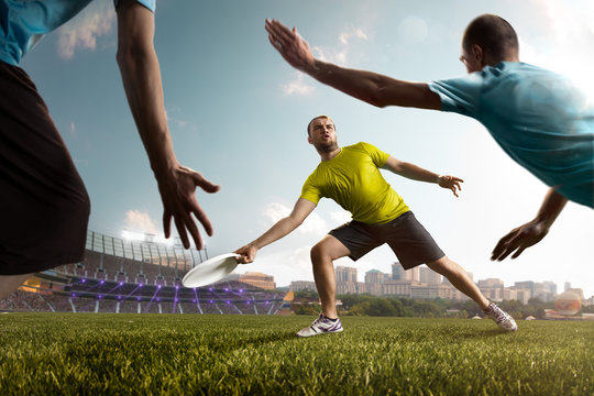 frisbee-fizbi-frizby